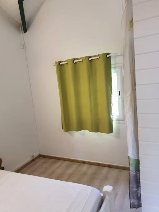 Le Sable Bleu - Evasion Tropicale A Sainte-Anne - Plage 5Min - Piscine - Parking - Logement Climatise - Vue Sur Les Palmiers - Parfait Pour Sejours En Famille Ou Entre Amis Exterior photo